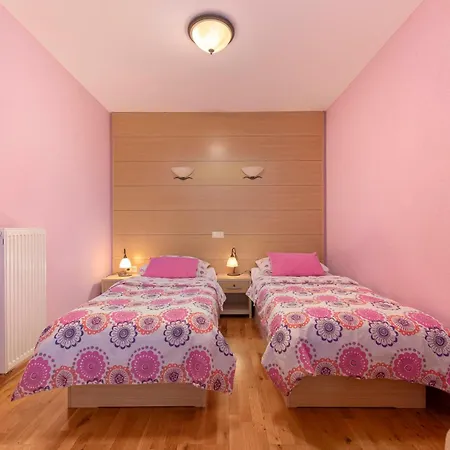 Gostilna Lipan Gasthuis Gorenja Vas (Gorenja Vas-Poljane)